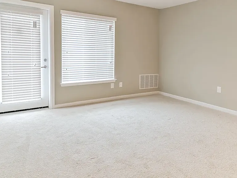 Summit Apartments — Photo 14