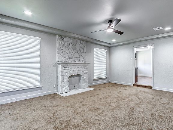 4th image of 5211 Farmer St