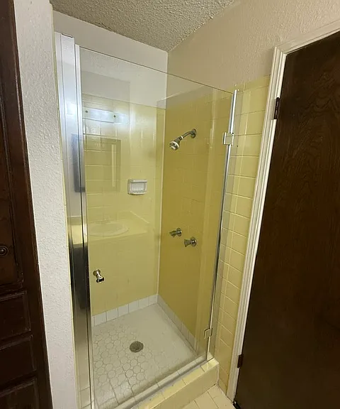 2410 Oakridge Dr — Photo 11
