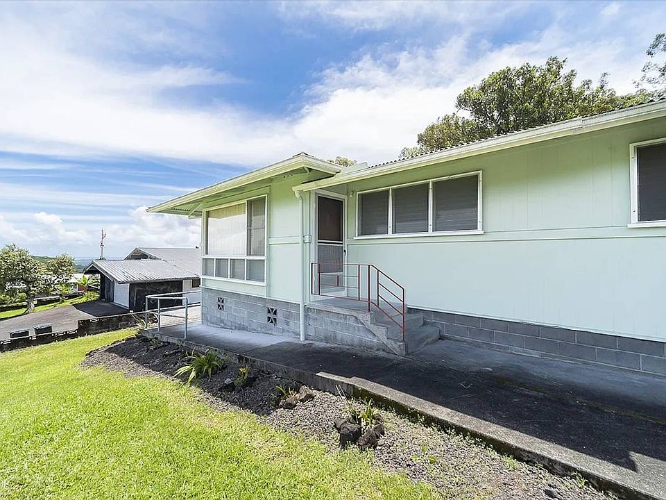 1st image of 711 Ainako Ave