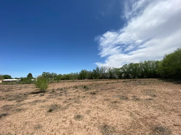 1710 Conita Real Ave SW, Albuquerque, NM 87105