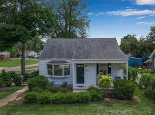 4490 Windsor Ter, Hamburg, NY 14075