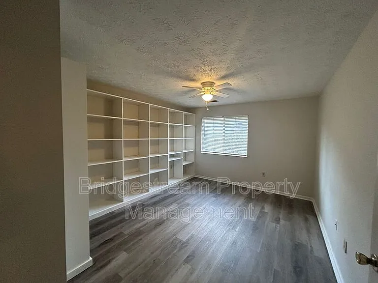 6615 Hedington Sq #2 — Photo 5