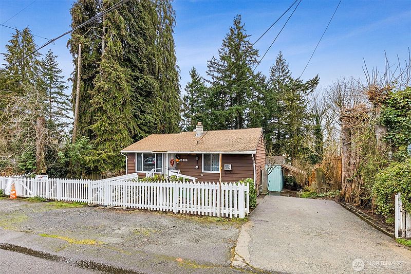 2nd image of 23906 60th Avenue W