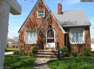 14740 Fernway Ave, Cleveland, OH 44111