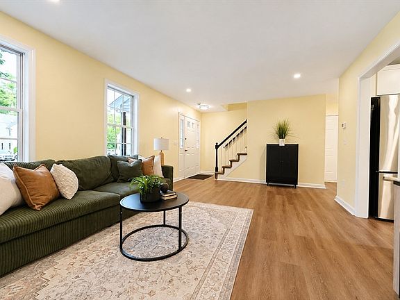 2nd image of 345 Laurel St #1