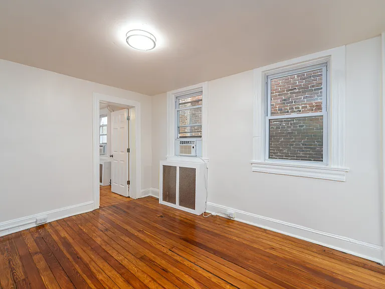 8 S Ann St #1 — Photo 11