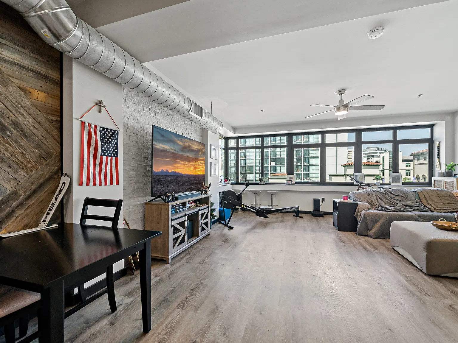 1551 4th Ave — Photo 3