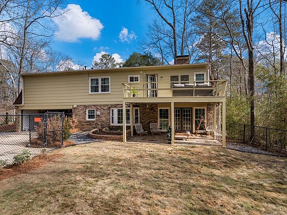 2nd image of 7349 Lullwater Rd