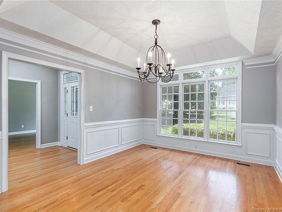 5th image of 604 Beechwood Dr