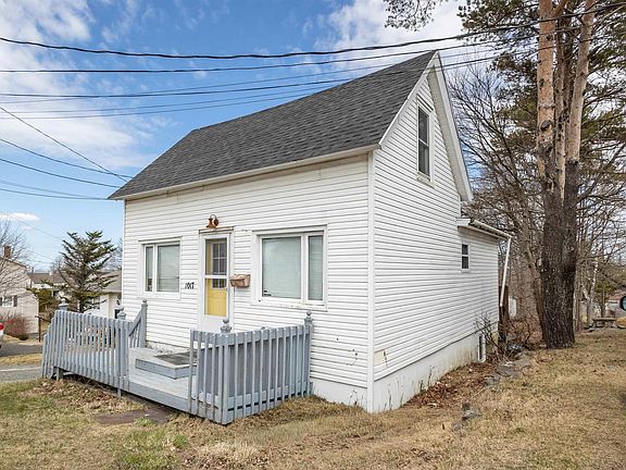 2nd image of 1017 George St