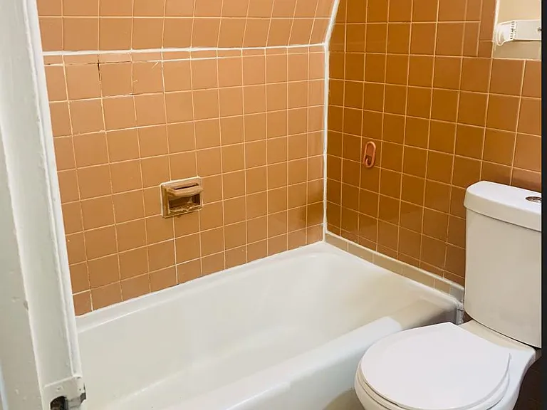 546 Jefferson Ave — Photo 5
