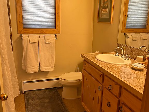 5th image of 4859 Meadow Dr #A
