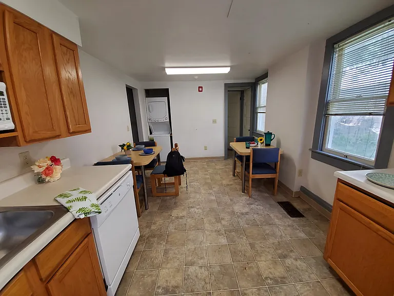 105 Dryden Ct — Photo 46