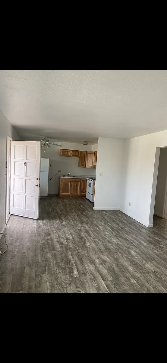 Building Photo - 228 Fairman St #4