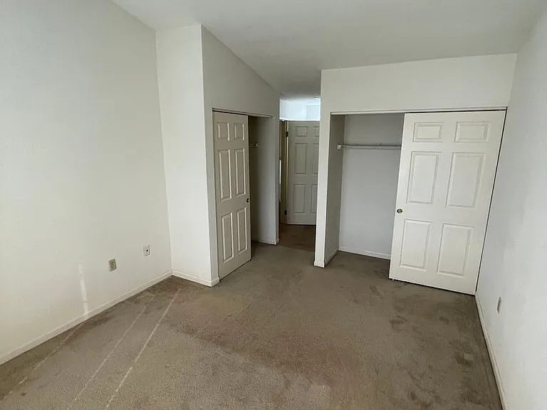 The Parkridge Apartments — Photo 16