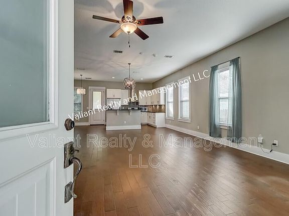 5th image of 1228 Willow Ct