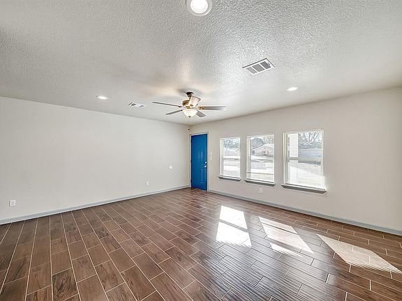 4th image of 5009 Melinda Dr