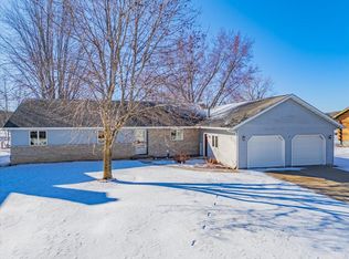 W11035 Bayview Dr, Lodi, WI 53555