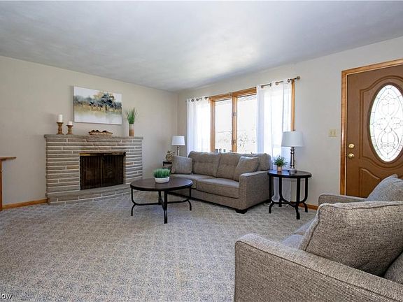 3rd image of 1835 Neal Dr