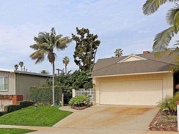 4th image of 327 Lombard Ave