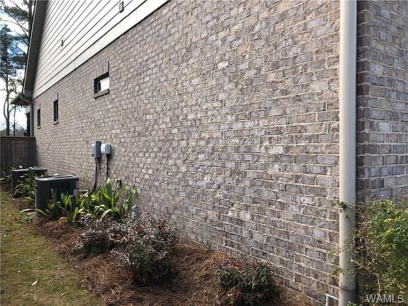 2nd image of 1461 Waterfall Pkwy