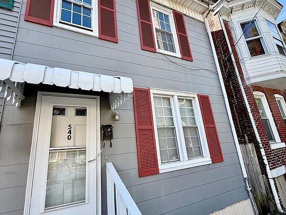 2nd image of 540 N Pershing Ave