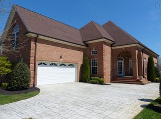 1151 Fairvue Village Ln, Gallatin, TN 37066