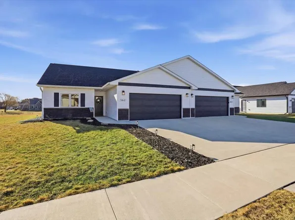 562 Stonewood Court, Evansville, WI 53536