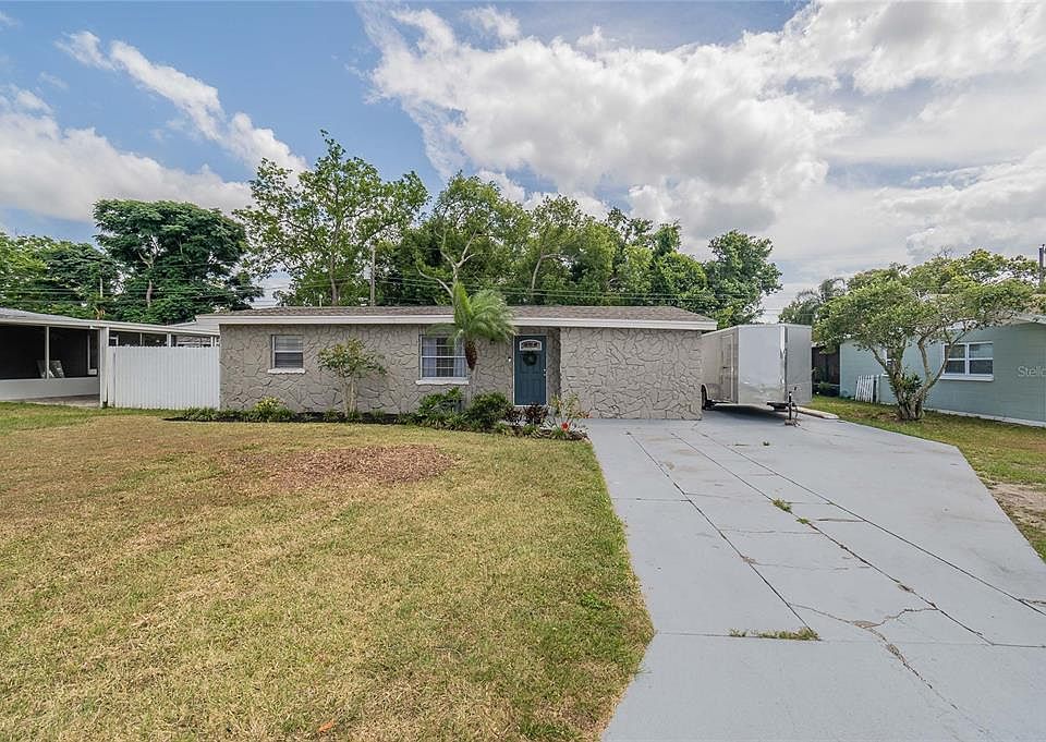 1st image of 512 GARDEN DRIVE N
