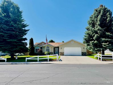 2624 4th Ave E, Twin Falls, ID, 83301