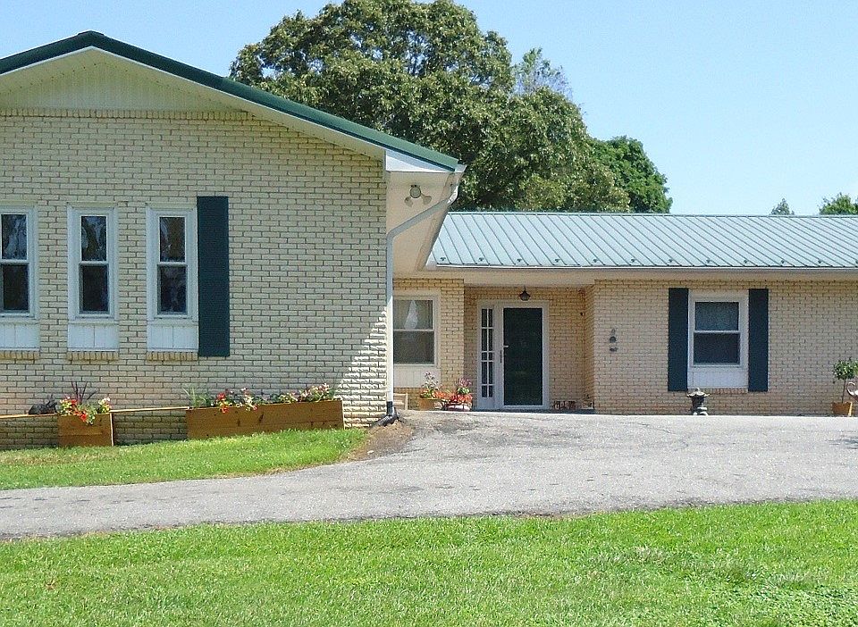1st image of 1109 Catawba Valley Blvd SE