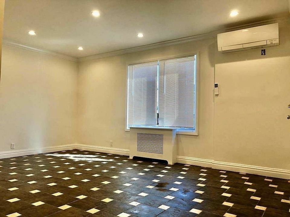 1st image of 2054 23rd St