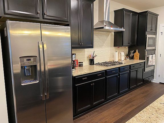 Appliances, cabinets