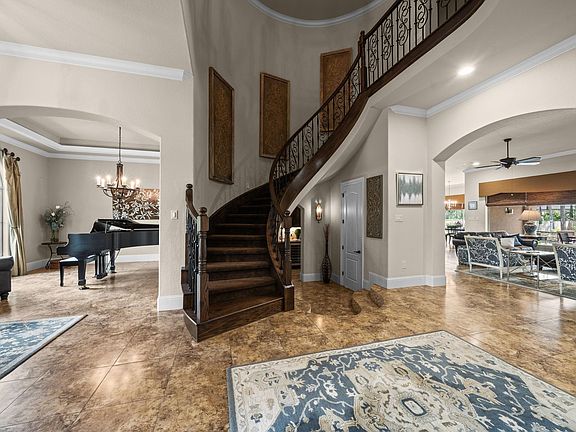 3rd image of 4426 Silver Jade Dr