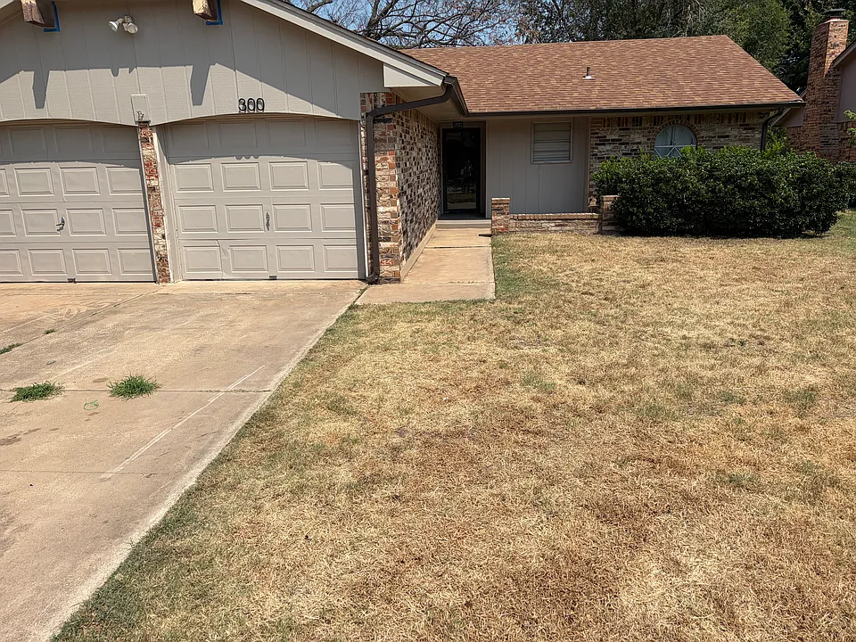 300 S Silver Leaf Dr