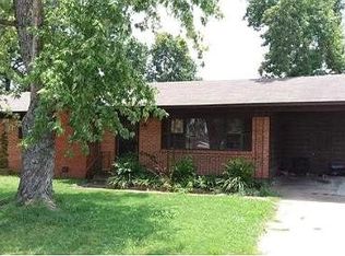 1105 C St, Barling, AR 72923