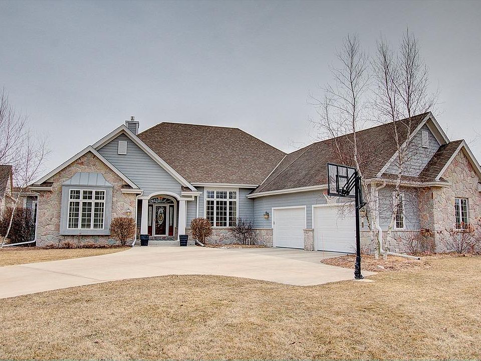 2nd image of W50N644 Creek View Ct