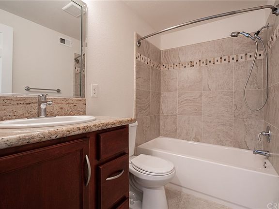 5th image of 24133 Del Monte Dr Unit 196