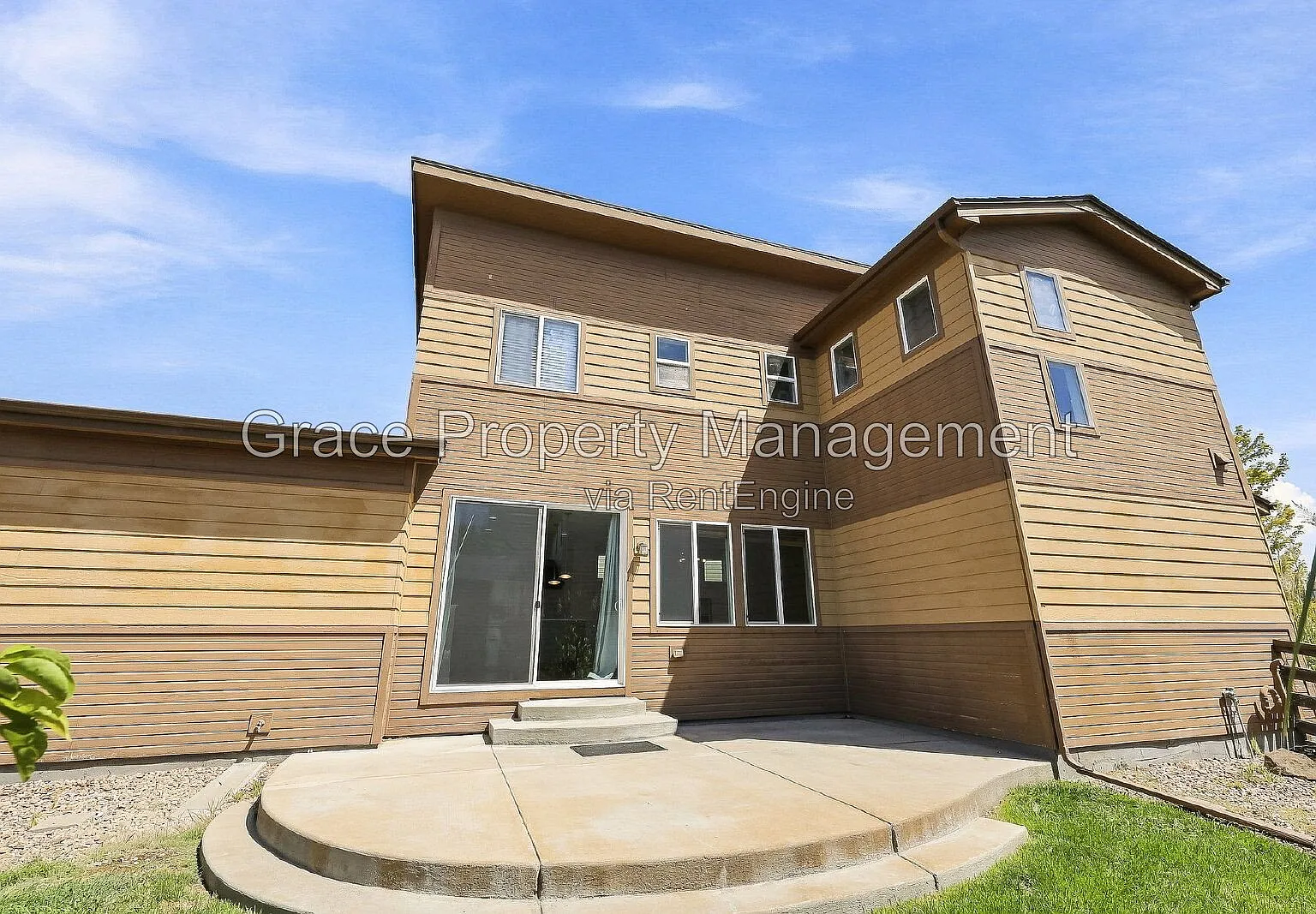 3 bed, 2.5 bath, 1929 sqft, $2,995 — Photo 3