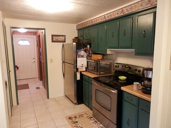 3rd image of 420 Elm Ave