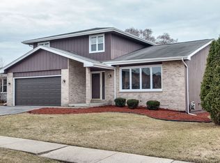 4159 Cambridge Cir, Country Club Hills, IL 60478