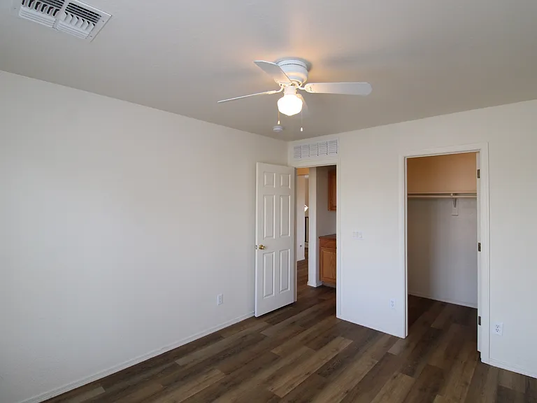7308 S 37th Gln — Photo 20