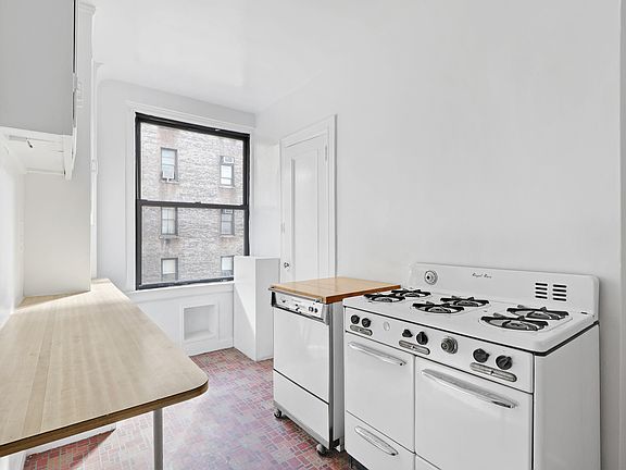 3rd image of 473 W End Ave APT 10B