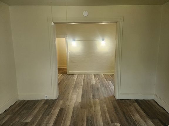 2nd image of 19 N Lee St APT 1