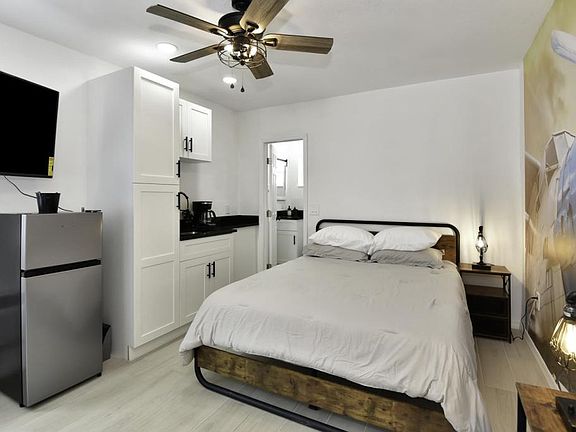 2nd image of 3064 S Atlantic Ave #3