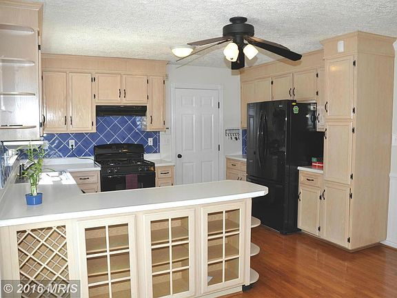 3rd image of 217 Cranbrook Dr NE