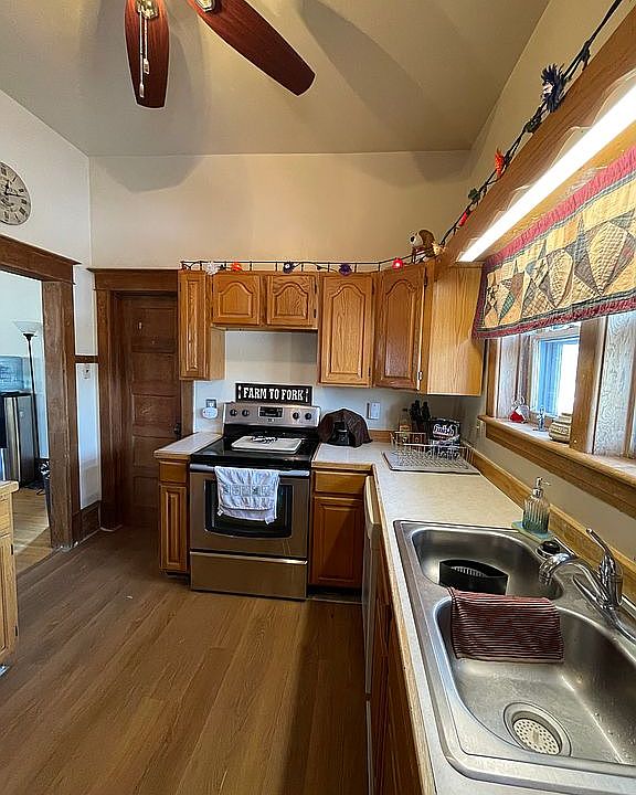 10th image of this home