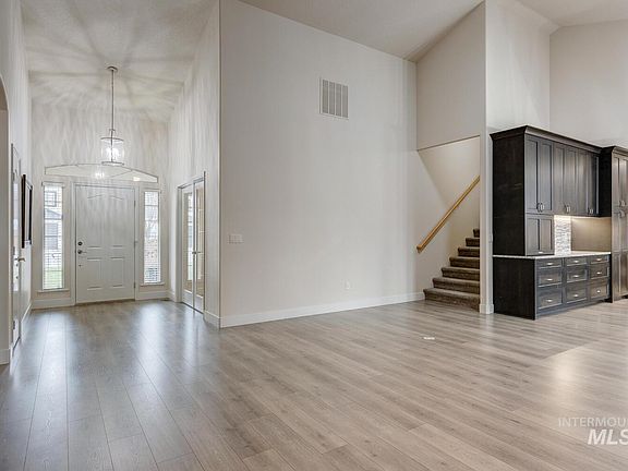 5th image of 3029 NW 3rd St