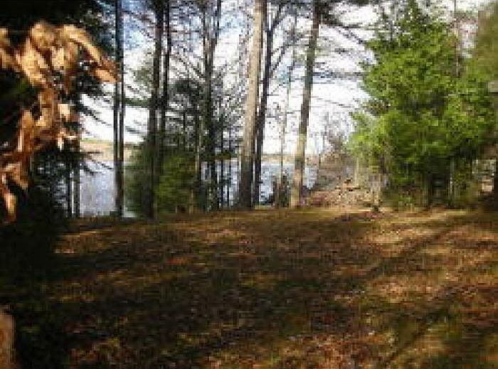 2nd image of 330 Lakeview Drive Rd